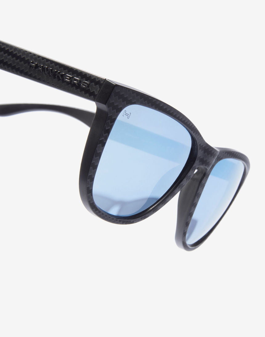 ONE RAW CARBON FIBER - POLARIZED BLUE CHROME - Imagen 3